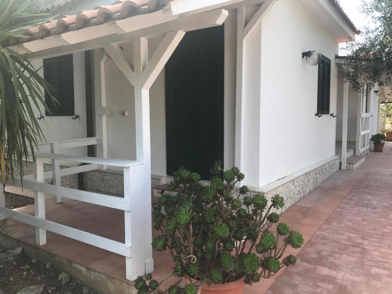 Villa Monica Appartamenti Vieste Eksteriør billede