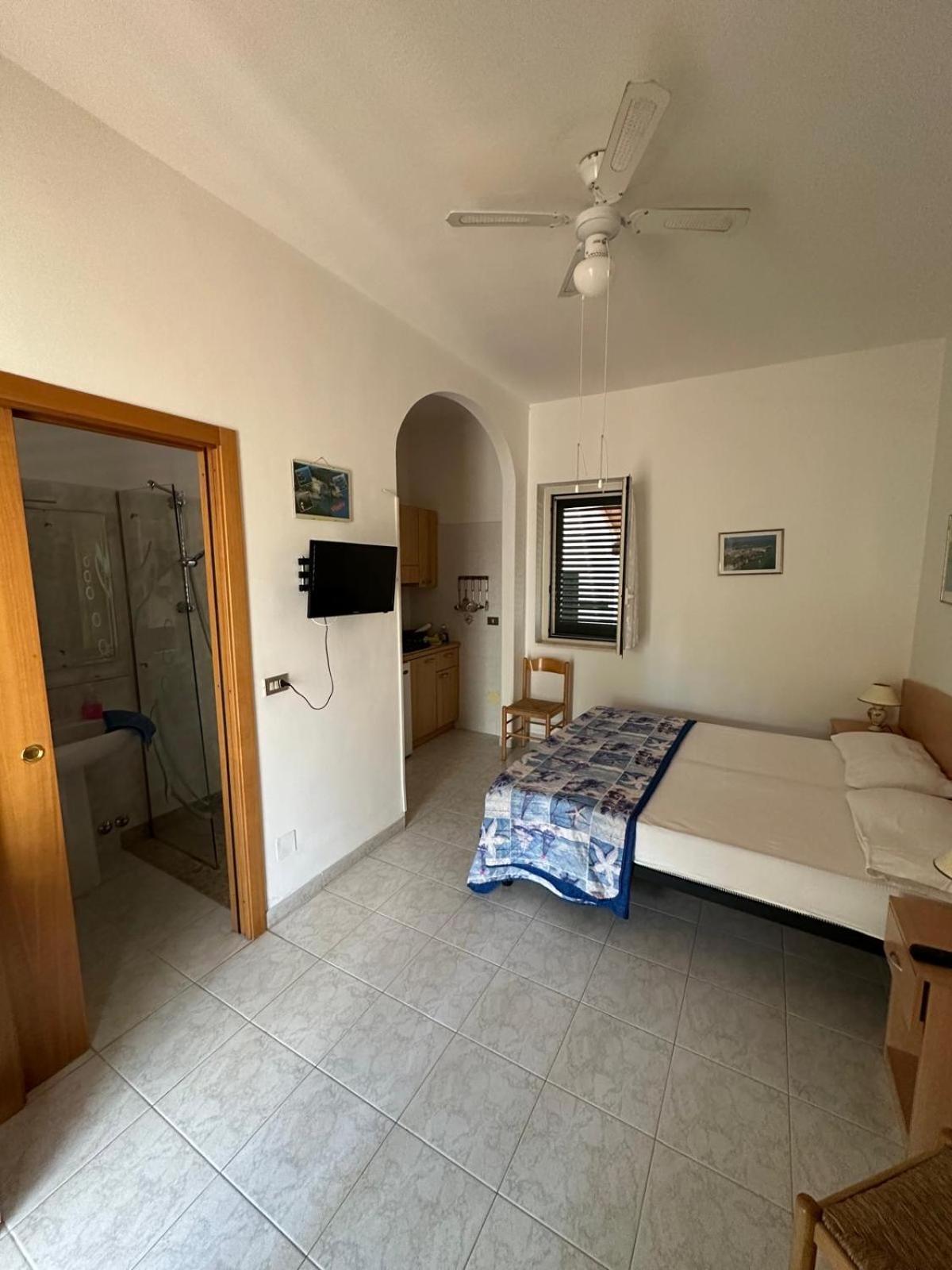 Villa Monica Appartamenti Vieste Eksteriør billede