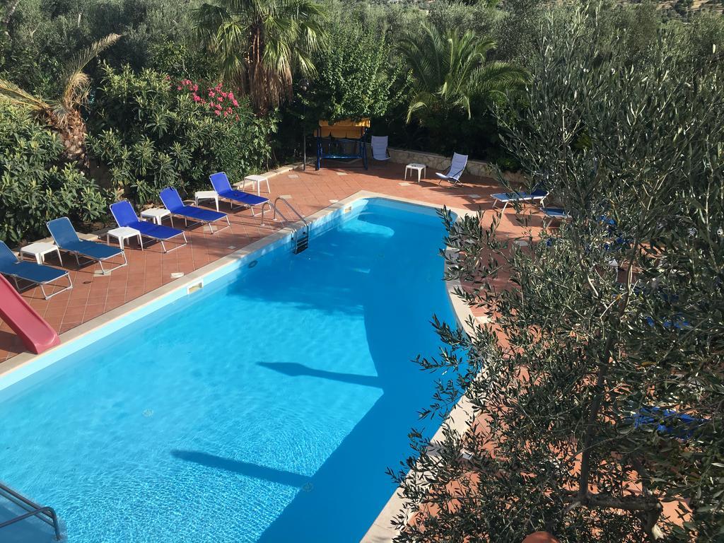 Villa Monica Appartamenti Vieste Eksteriør billede